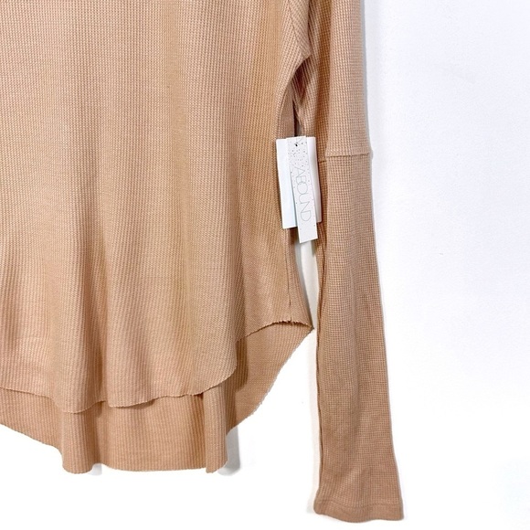 NEW ABOUND  Long Sleeve Raglan Tee Waffle Knit In Tan Dale Sz S Round Raw Hem - Picture 4 of 10